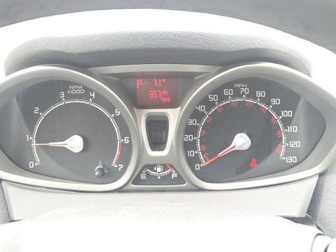 Used 2012 Ford Fiesta SE FWD image 34