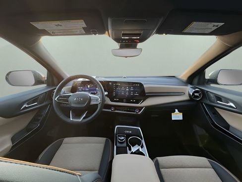 New 2026 Chevrolet Equinox ACTIV w/ Convenience Package III image 20