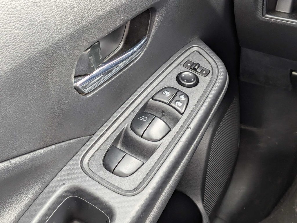Used 2024 Nissan Versa SV FWD image 19