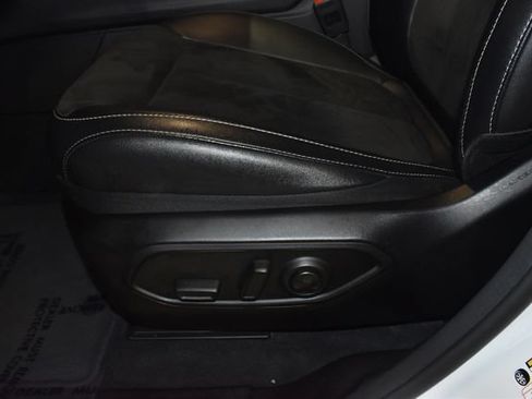 Used 2024 Jeep Grand Cherokee Altitude AWD/4WD image 34