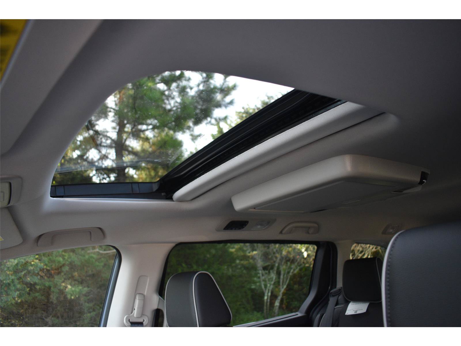 New 2027 Honda Odyssey Elite image 21