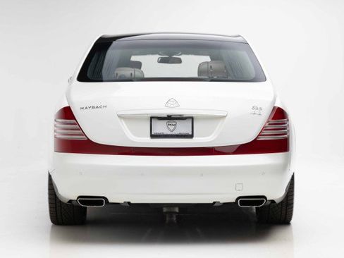 Used 2009 Maybach 62 S RWD image 7