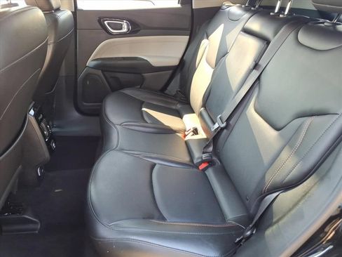 Used 2022 Jeep Compass Limited AWD/4WD image 16