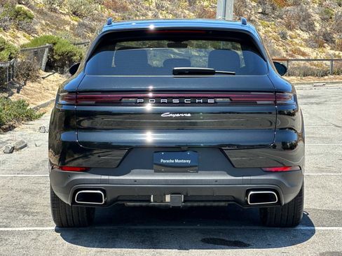 New 2025 Porsche Cayenne image 8