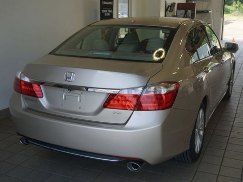 Used 2015 Honda Accord EX-L image 17