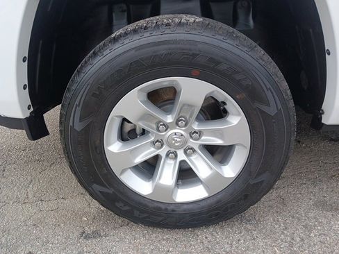 Used 2022 RAM 1500 Laramie image 61