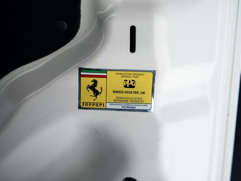 Used 2015 Ferrari California T RWD image 82