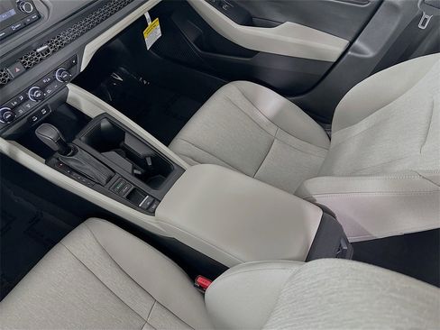 New 2025 Honda Accord SE image 4