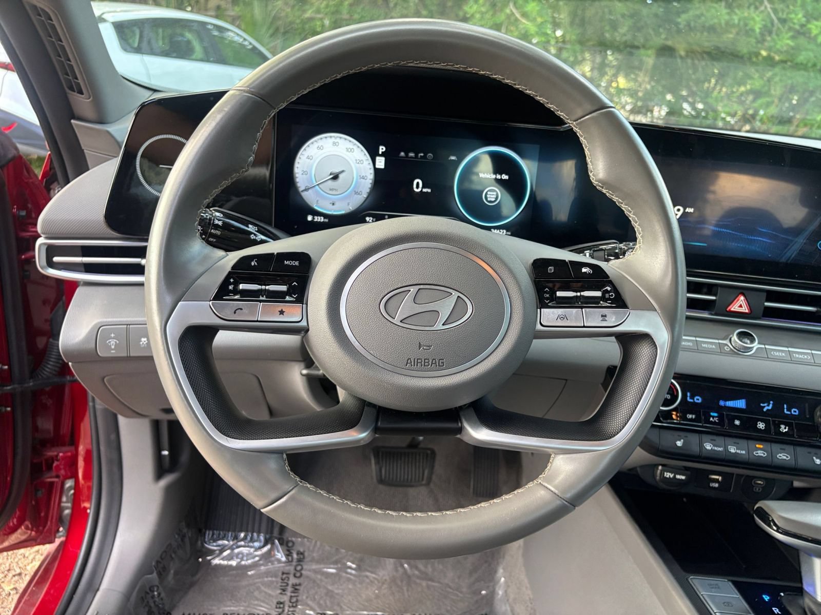 Used 2025 Hyundai Elantra SEL FWD image 27