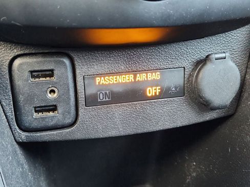 Used 2018 Chevrolet Trax LS image 19