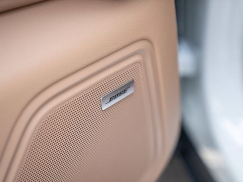 New 2026 Porsche Macan AWD/4WD image 11