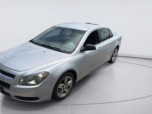 Used 2011 Chevrolet Malibu LS FWD image 1