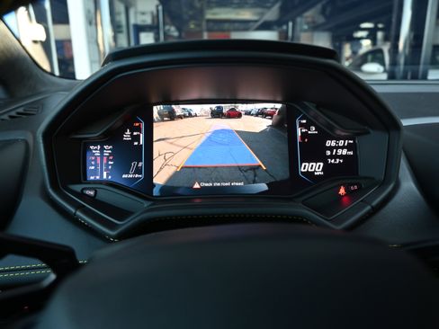 Used 2021 Lamborghini Huracan EVO RWD image 50