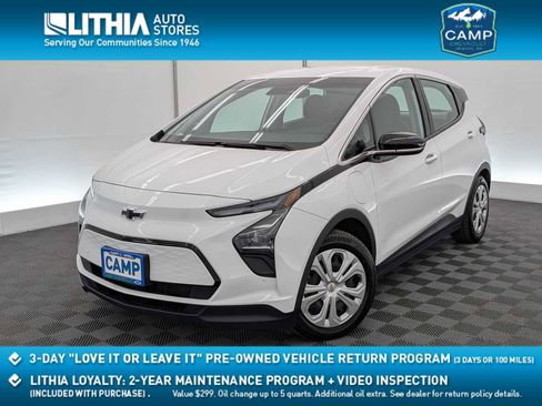 Used 2023 Chevrolet Bolt LT w/ Driver Confidence Package FWD image 1