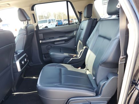 Used 2023 Ford Expedition Max XLT image 31