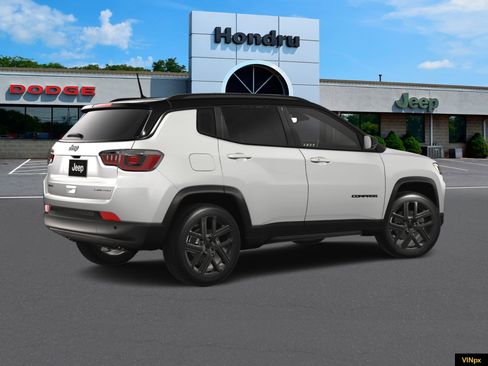 New 2025 Jeep Compass Limited w/ Sun & Sound Group image 8