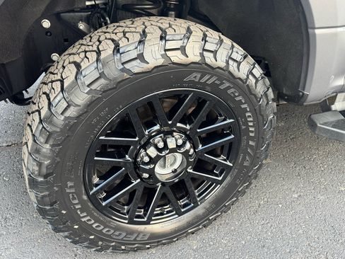 Used 2021 Ford F350 Lariat image 41