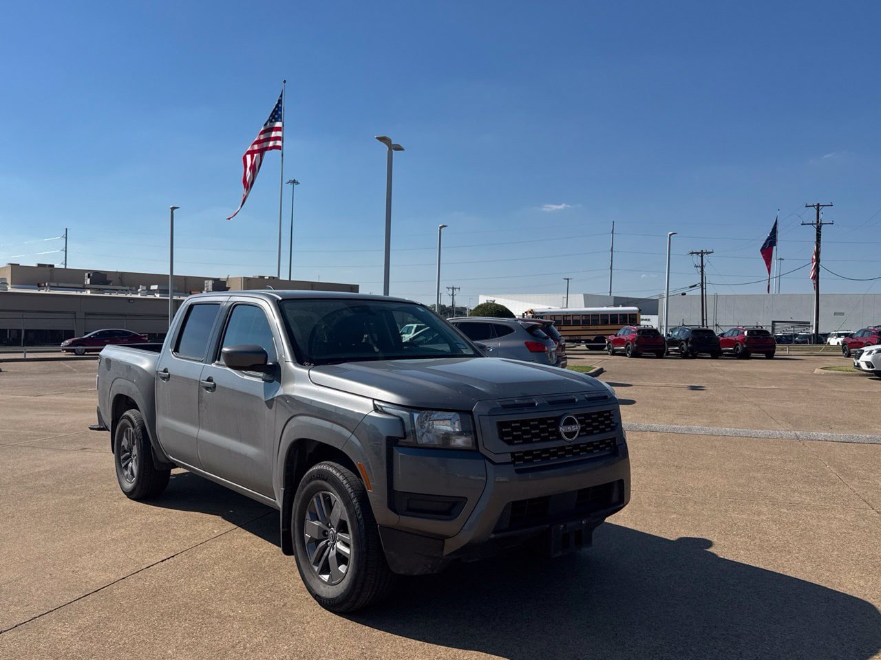 Used 2025 Nissan Frontier SV RWD image 1