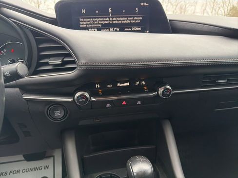 Used 2019 MAZDA MAZDA3 Base image 14