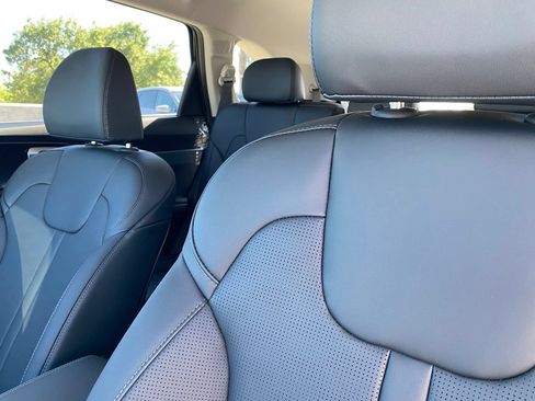 New 2026 Kia Sorento EX w/ EX Premium Package FWD image 13