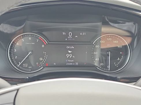 Used 2021 Cadillac XT5 Premium Luxury w/ LPO, Floor Liner Package AWD/4WD image 19