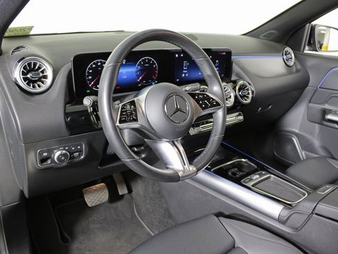 Certified 2025 Mercedes-Benz GLA 250 image 13