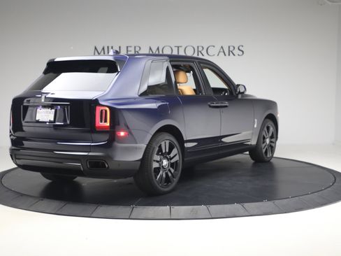 Certified 2024 Rolls-Royce Cullinan w/ Dynamic Package AWD/4WD image 11
