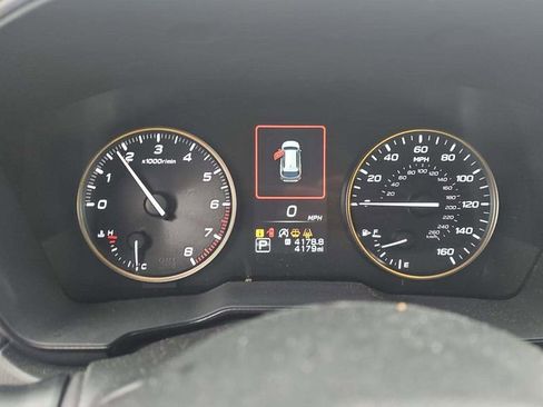 Used 2025 Subaru Outback Wilderness AWD/4WD image 7