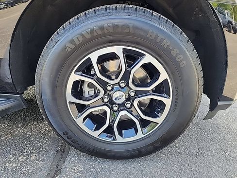 Used 2024 Ford Expedition XLT AWD/4WD image 24