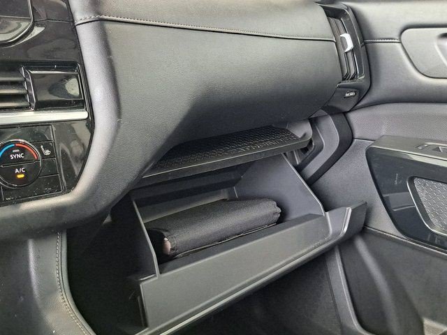 Used 2023 Nissan Pathfinder SV FWD image 19