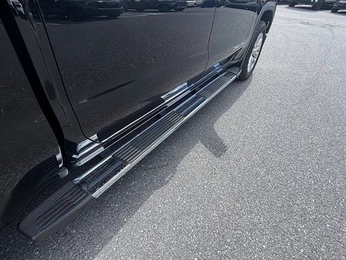 Used 2024 GMC Sierra 1500 Denali w/ Technology Package AWD/4WD image 23