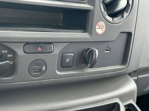 Used 2024 Ford E-350 and Econoline 350 Super Duty w/ Power Windows & Locks Group RWD image 19