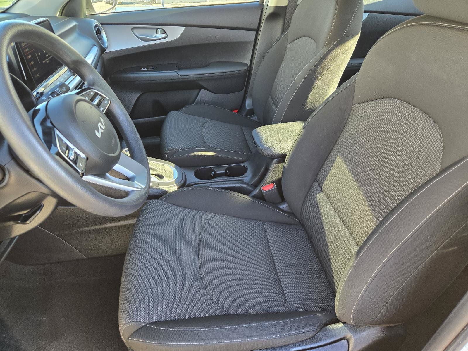 Used 2024 Kia Forte LXS w/ LXS Technology Package FWD image 20