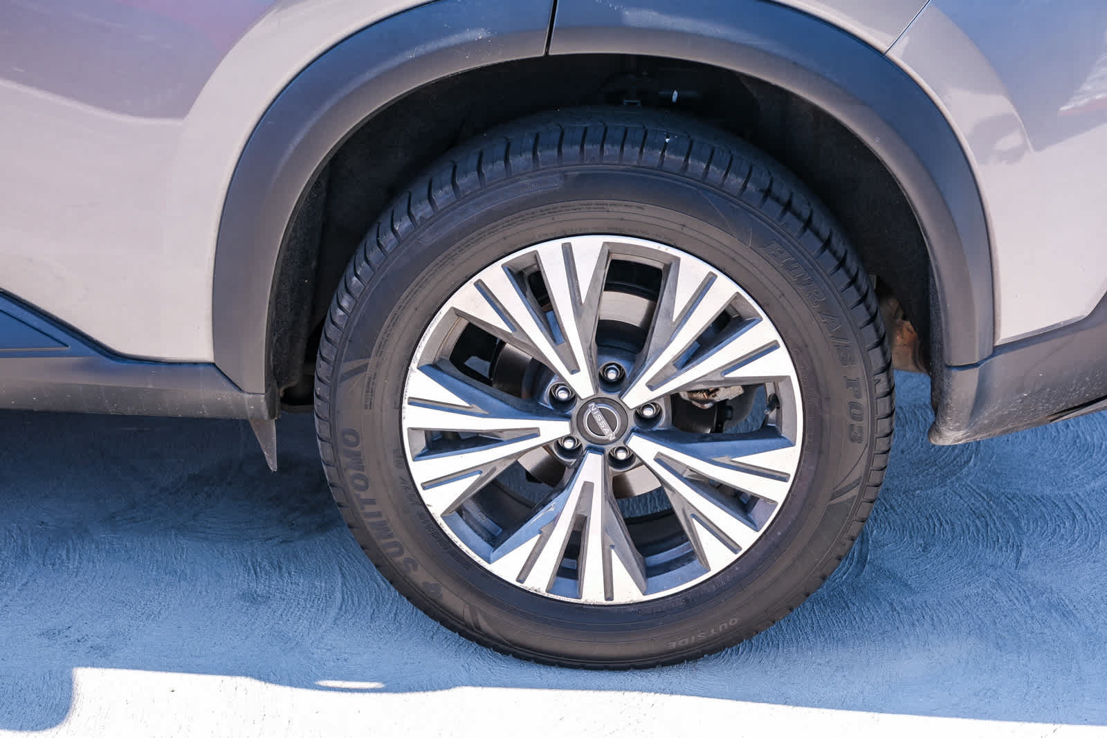 Used 2023 Nissan Rogue SV AWD/4WD image 9