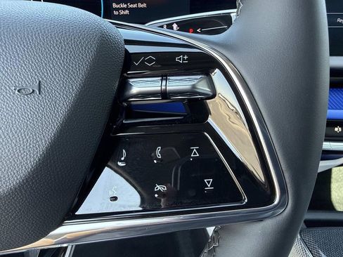 New 2026 Cadillac Optiq Luxury 1 image 28