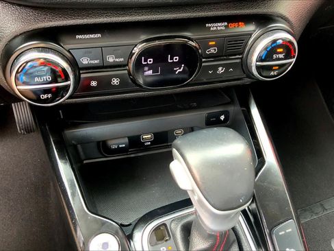 Used 2024 Kia Soul GT-Line w/ Option Group 020 FWD image 35