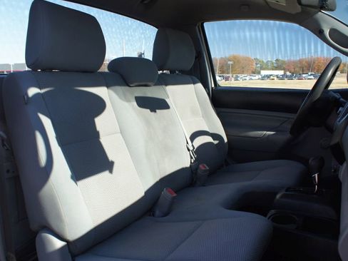 Used 2014 Toyota Tacoma 2WD Regular Cab image 13