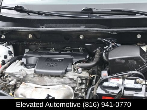 Used 2014 Toyota RAV4 Limited AWD/4WD image 24