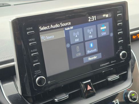 Used 2021 Toyota Corolla XSE image 31