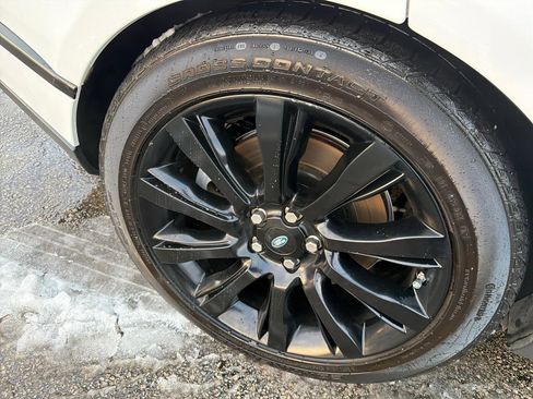 Used 2018 Land Rover Range Rover Supercharged image 39