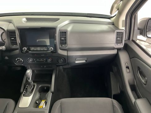 Used 2022 Nissan Frontier S AWD/4WD image 16