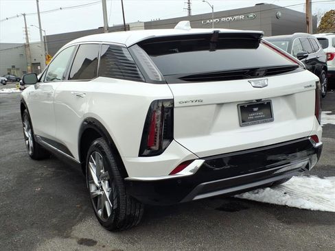 Certified 2025 Cadillac Optiq Luxury 1 w/ LPO, Floor Liner Package image 7