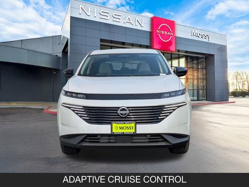 New 2025 Nissan Murano SV image 2