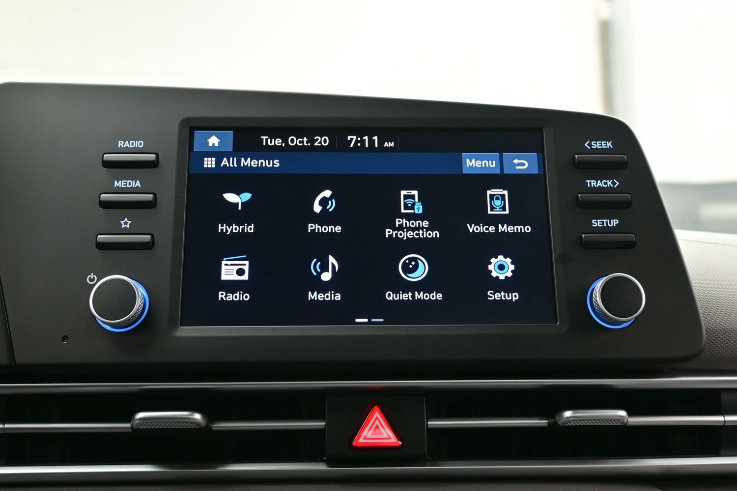 Certified 2026 Hyundai Elantra Hybrid FWD image 17