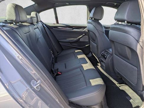 Used 2021 BMW 530e w/ Premium Package RWD image 20