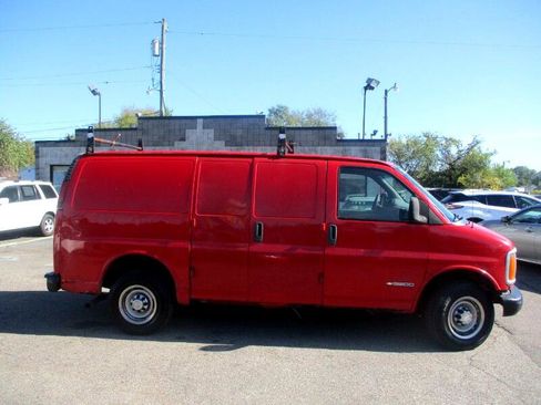 Used 2001 Chevrolet Express 3500 w/ Preferred Equipment Group 2 image 2