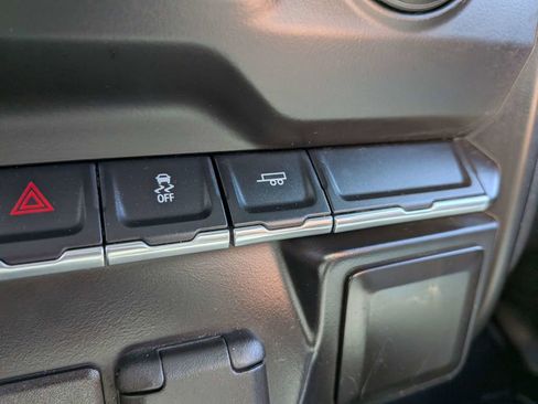 Used 2019 Chevrolet Silverado 1500 Custom w/ Custom Value Package image 28