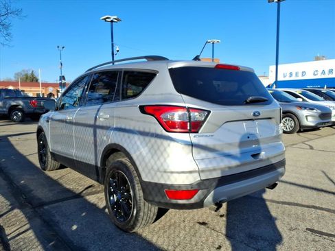 Certified 2018 Ford Escape SEL w/ Ford Safe & Smart Package image 9