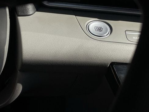 Used 2024 Hyundai Elantra SEL image 16