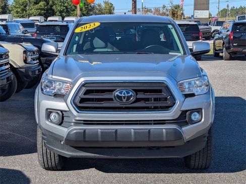 Used 2023 Toyota Tacoma SR5 image 10